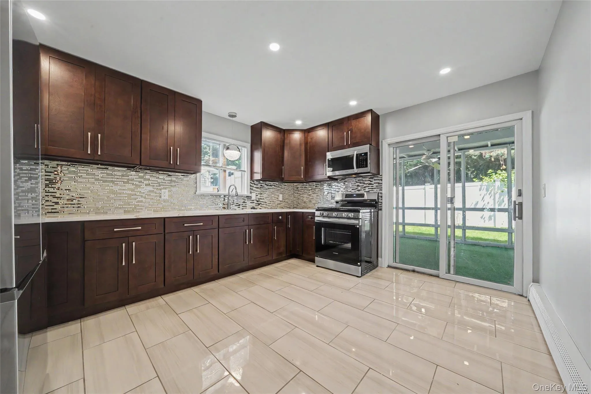 46 Homewood Avenue, Yonkers, NY, 3 Bedrooms Bedrooms, 5 Rooms Rooms,1 BathroomBathrooms,Residential Lease,For Rent,Homewood,0,1040903 46 Homewood Avenue, Yonkers, NY, 3 Bedrooms Bedrooms, 5 Rooms Rooms,1 BathroomBathrooms,Residential Lease,For Rent,Homewood,0,1040903