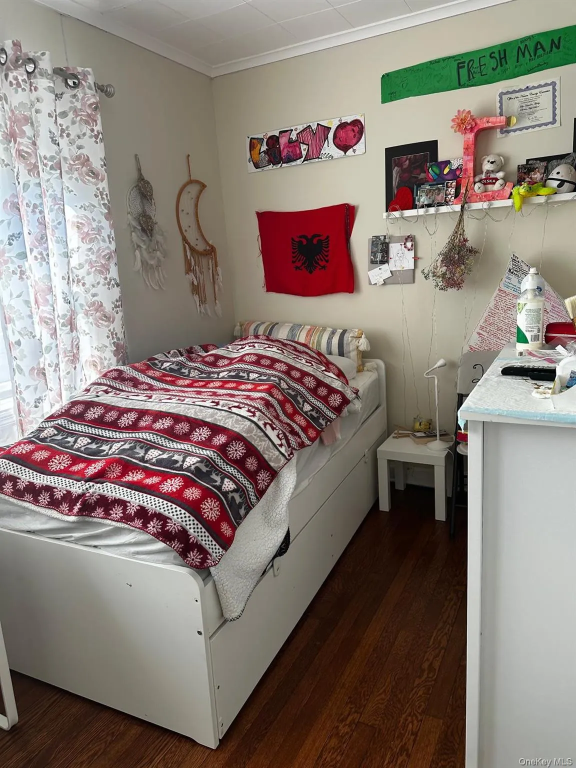8 Lewis Street, Oyster Bay, NY, 2 Bedrooms Bedrooms, 4 Rooms Rooms,1 BathroomBathrooms,Residential Lease,For Rent,Lewis,0,1040904 8 Lewis Street, Oyster Bay, NY, 2 Bedrooms Bedrooms, 4 Rooms Rooms,1 BathroomBathrooms,Residential Lease,For Rent,Lewis,0,1040904
