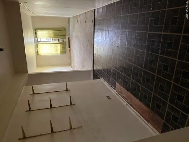 32-40 92nd Street, New York, NY, 2 Bedrooms Bedrooms, 6 Rooms Rooms,1 BathroomBathrooms,Residential,For Rent,92nd,0,1040905 32-40 92nd Street, New York, NY, 2 Bedrooms Bedrooms, 6 Rooms Rooms,1 BathroomBathrooms,Residential,For Rent,92nd,0,1040905