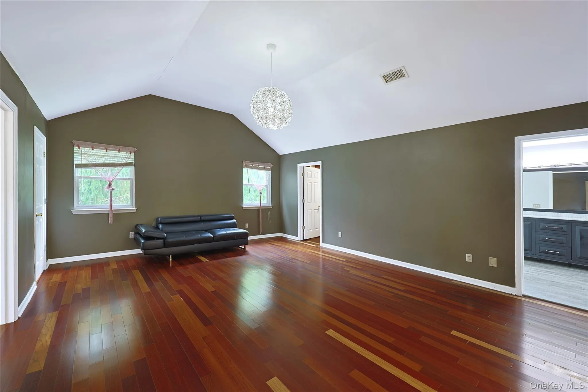 1010 Pine View, New Windsor, NY, 5 Bedrooms Bedrooms, 11 Rooms Rooms,4 BathroomsBathrooms,Residential,For Rent,Pine,0,1040910 1010 Pine View, New Windsor, NY, 5 Bedrooms Bedrooms, 11 Rooms Rooms,4 BathroomsBathrooms,Residential,For Rent,Pine,0,1040910