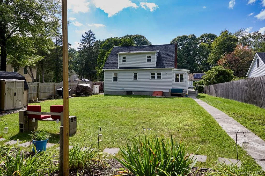 90 Walnut Road, Cortlandt, NY, 4 Bedrooms Bedrooms, 6 Rooms Rooms,2 BathroomsBathrooms,Residential,For Rent,Walnut,0,1040911 90 Walnut Road, Cortlandt, NY, 4 Bedrooms Bedrooms, 6 Rooms Rooms,2 BathroomsBathrooms,Residential,For Rent,Walnut,0,1040911