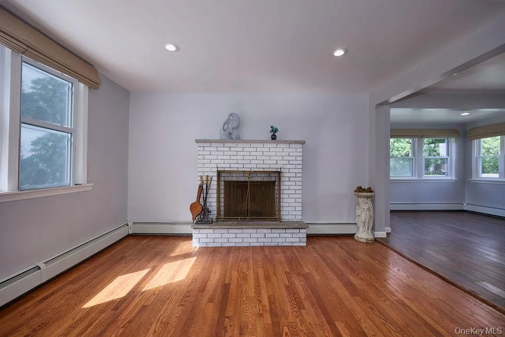 90 Walnut Road, Cortlandt, NY, 4 Bedrooms Bedrooms, 6 Rooms Rooms,2 BathroomsBathrooms,Residential,For Rent,Walnut,0,1040911 90 Walnut Road, Cortlandt, NY, 4 Bedrooms Bedrooms, 6 Rooms Rooms,2 BathroomsBathrooms,Residential,For Rent,Walnut,0,1040911