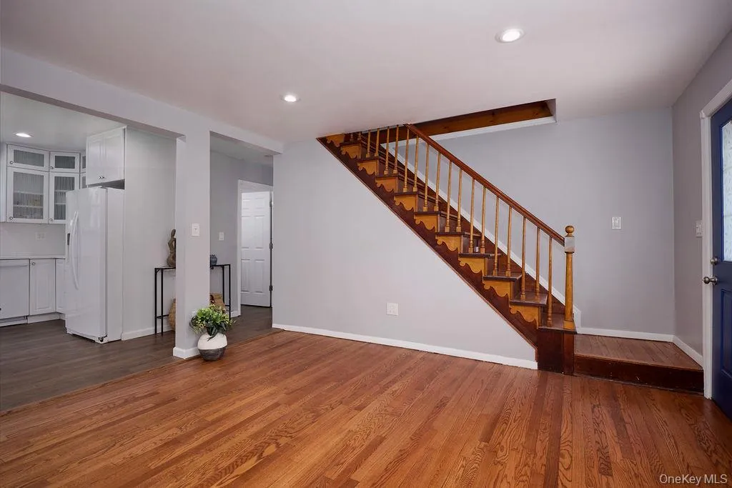 90 Walnut Road, Cortlandt, NY, 4 Bedrooms Bedrooms, 6 Rooms Rooms,2 BathroomsBathrooms,Residential,For Rent,Walnut,0,1040911 90 Walnut Road, Cortlandt, NY, 4 Bedrooms Bedrooms, 6 Rooms Rooms,2 BathroomsBathrooms,Residential,For Rent,Walnut,0,1040911