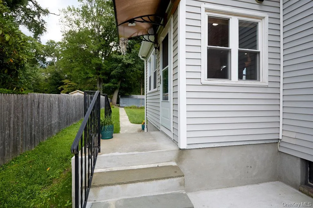 90 Walnut Road, Cortlandt, NY, 4 Bedrooms Bedrooms, 6 Rooms Rooms,2 BathroomsBathrooms,Residential,For Rent,Walnut,0,1040911 90 Walnut Road, Cortlandt, NY, 4 Bedrooms Bedrooms, 6 Rooms Rooms,2 BathroomsBathrooms,Residential,For Rent,Walnut,0,1040911
