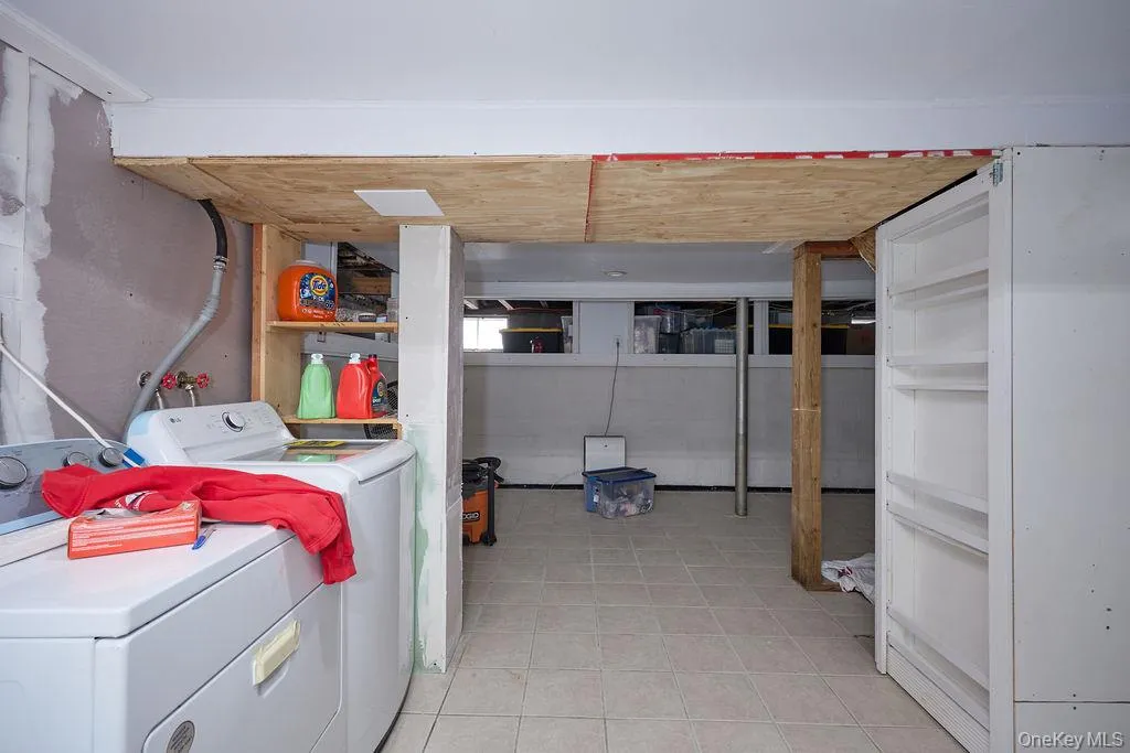 90 Walnut Road, Cortlandt, NY, 4 Bedrooms Bedrooms, 6 Rooms Rooms,2 BathroomsBathrooms,Residential,For Rent,Walnut,0,1040911 90 Walnut Road, Cortlandt, NY, 4 Bedrooms Bedrooms, 6 Rooms Rooms,2 BathroomsBathrooms,Residential,For Rent,Walnut,0,1040911