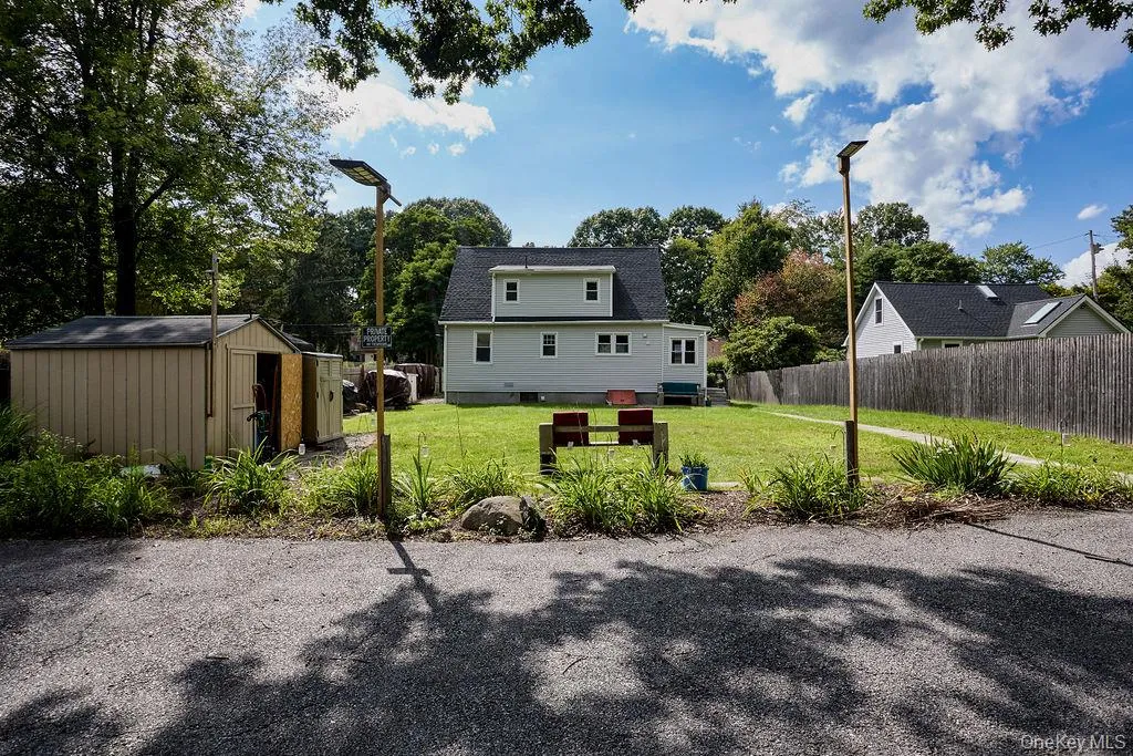 90 Walnut Road, Cortlandt, NY, 4 Bedrooms Bedrooms, 6 Rooms Rooms,2 BathroomsBathrooms,Residential,For Rent,Walnut,0,1040911 90 Walnut Road, Cortlandt, NY, 4 Bedrooms Bedrooms, 6 Rooms Rooms,2 BathroomsBathrooms,Residential,For Rent,Walnut,0,1040911