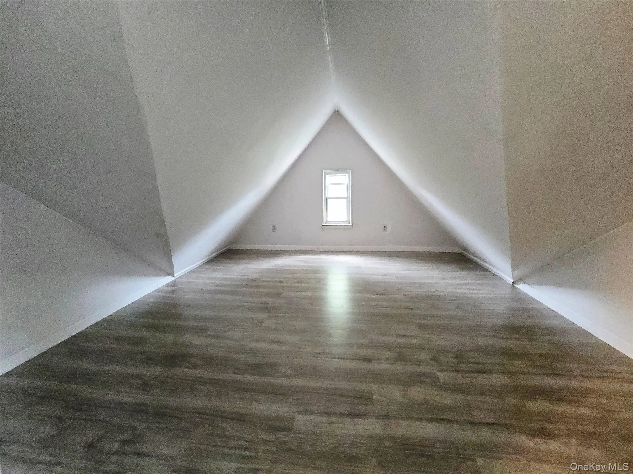 190 Bryant Avenue, North Hempstead, NY, 1 Bedroom Bedrooms, 4 Room Rooms,1 BathroomBathrooms,Residential Lease,For Rent,Bryant,0,1040912 190 Bryant Avenue, North Hempstead, NY, 1 Bedroom Bedrooms, 4 Room Rooms,1 BathroomBathrooms,Residential Lease,For Rent,Bryant,0,1040912