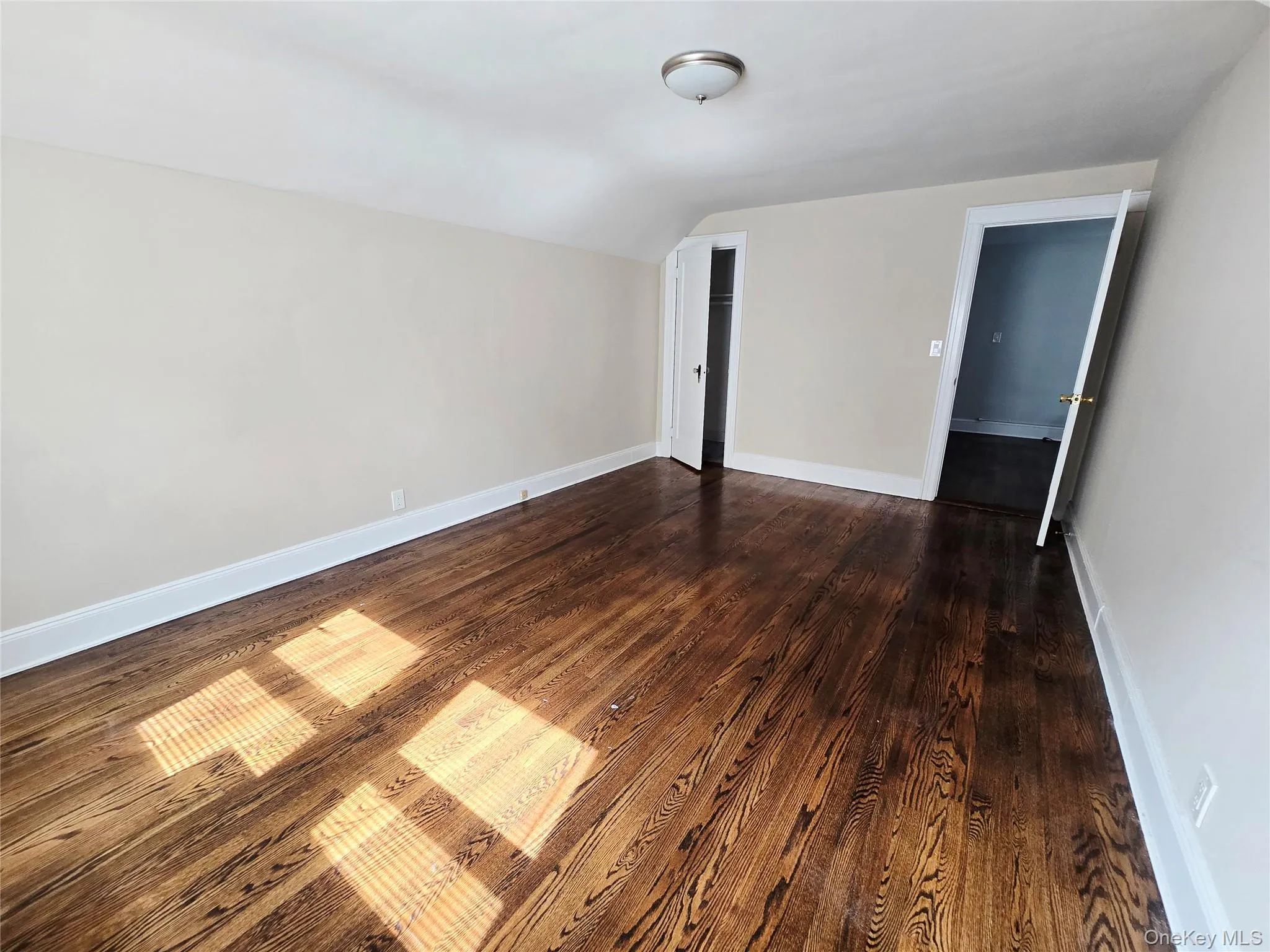 190 Bryant Avenue, North Hempstead, NY, 1 Bedroom Bedrooms, 4 Rooms Rooms,1 BathroomBathrooms,Residential Lease,For Rent,Bryant,0,1040912 190 Bryant Avenue, North Hempstead, NY, 1 Bedroom Bedrooms, 4 Rooms Rooms,1 BathroomBathrooms,Residential Lease,For Rent,Bryant,0,1040912