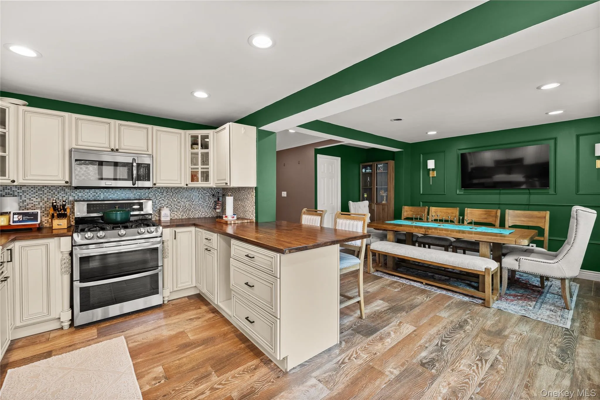 397 Buffalo Avenue, Babylon, NY, 4 Bedrooms Bedrooms, 7 Rooms Rooms,2 BathroomsBathrooms,Residential,For Rent,Buffalo,0,1040914 397 Buffalo Avenue, Babylon, NY, 4 Bedrooms Bedrooms, 7 Rooms Rooms,2 BathroomsBathrooms,Residential,For Rent,Buffalo,0,1040914