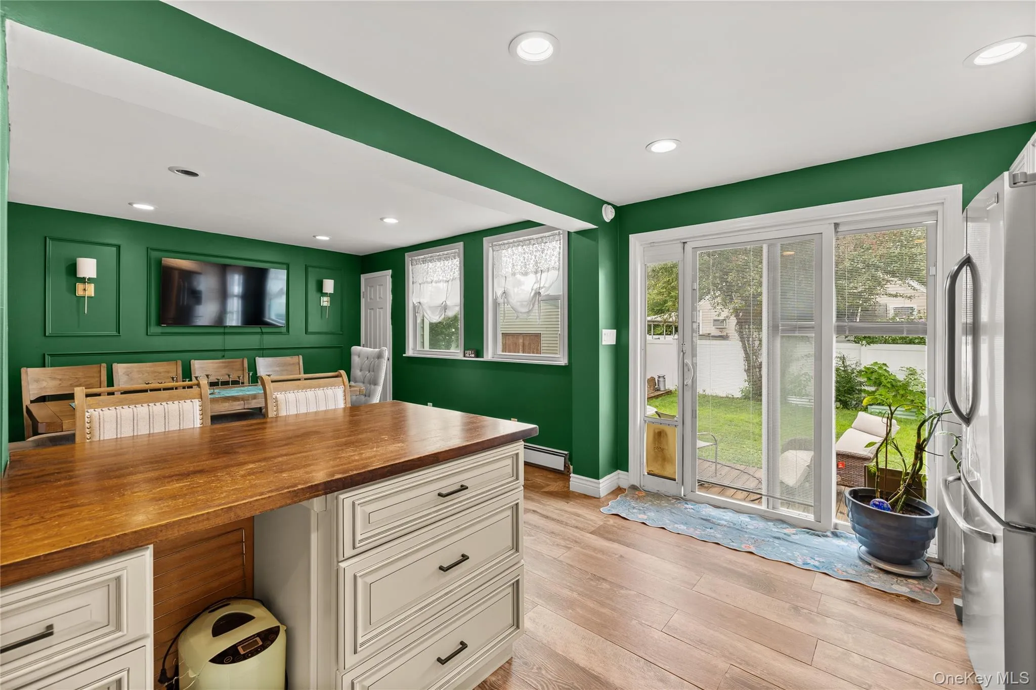 397 Buffalo Avenue, Babylon, NY, 4 Bedrooms Bedrooms, 7 Rooms Rooms,2 BathroomsBathrooms,Residential,For Rent,Buffalo,0,1040914 397 Buffalo Avenue, Babylon, NY, 4 Bedrooms Bedrooms, 7 Rooms Rooms,2 BathroomsBathrooms,Residential,For Rent,Buffalo,0,1040914