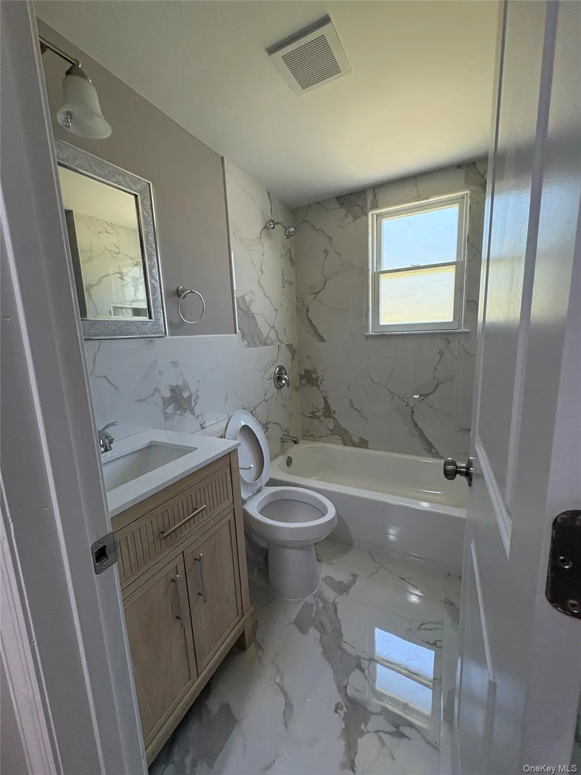 7 Lakeland Street, Islip, NY, 4 Bedrooms Bedrooms, 7 Rooms Rooms,2 BathroomsBathrooms,Residential,For Rent,Lakeland,0,1040915 7 Lakeland Street, Islip, NY, 4 Bedrooms Bedrooms, 7 Rooms Rooms,2 BathroomsBathrooms,Residential,For Rent,Lakeland,0,1040915