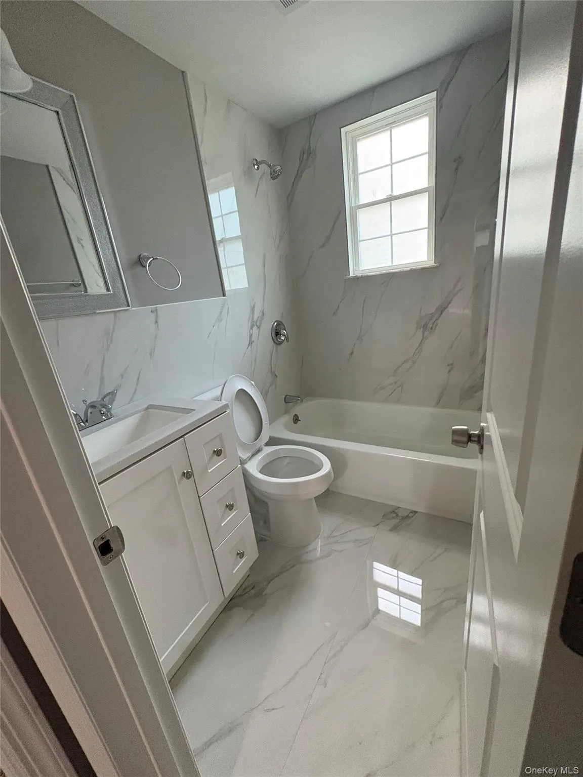 7 Lakeland Street, Islip, NY, 4 Bedrooms Bedrooms, 7 Rooms Rooms,2 BathroomsBathrooms,Residential,For Rent,Lakeland,0,1040915 7 Lakeland Street, Islip, NY, 4 Bedrooms Bedrooms, 7 Rooms Rooms,2 BathroomsBathrooms,Residential,For Rent,Lakeland,0,1040915