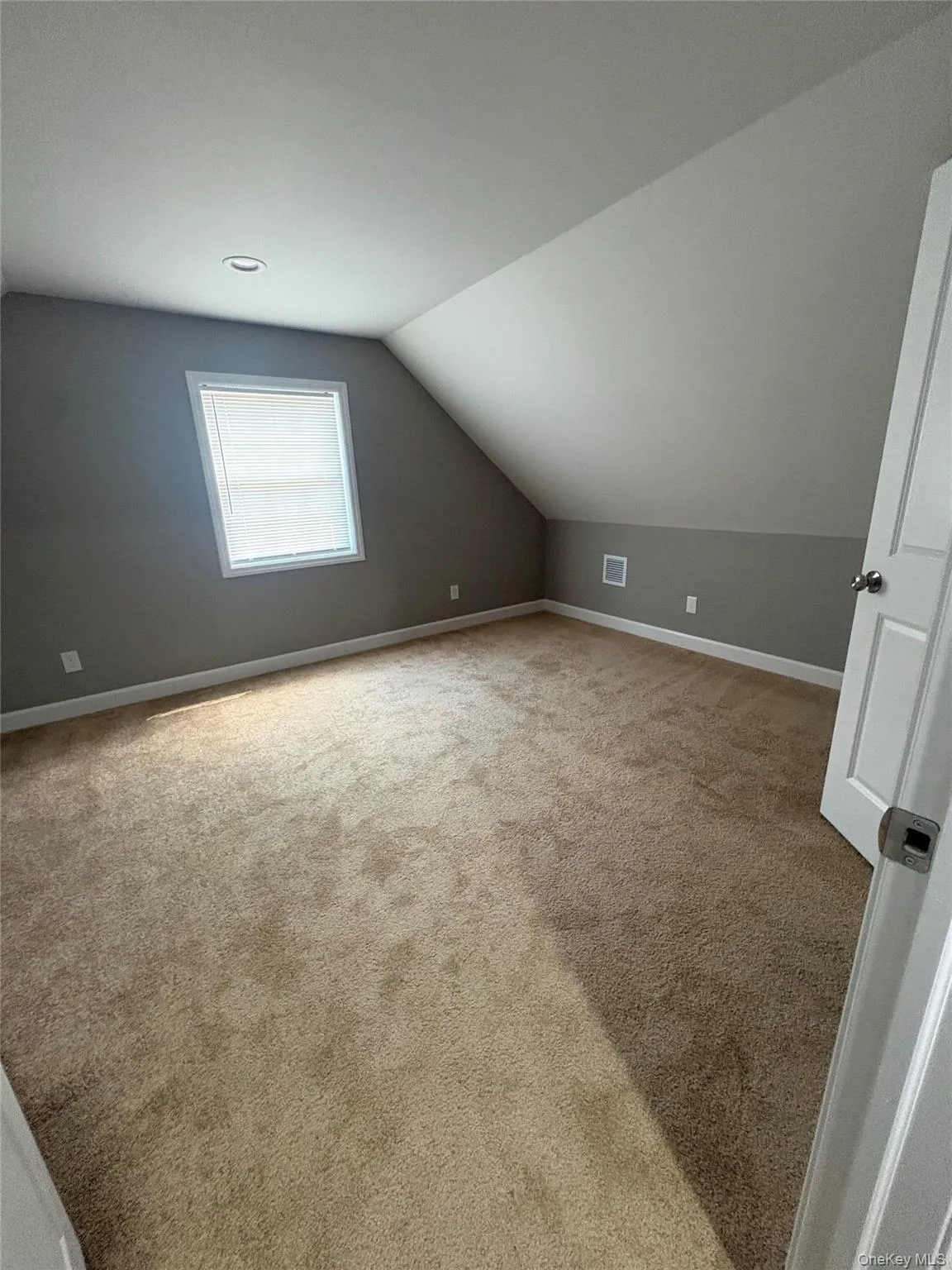 7 Lakeland Street, Islip, NY, 4 Bedrooms Bedrooms, 7 Rooms Rooms,2 BathroomsBathrooms,Residential,For Rent,Lakeland,0,1040915 7 Lakeland Street, Islip, NY, 4 Bedrooms Bedrooms, 7 Rooms Rooms,2 BathroomsBathrooms,Residential,For Rent,Lakeland,0,1040915