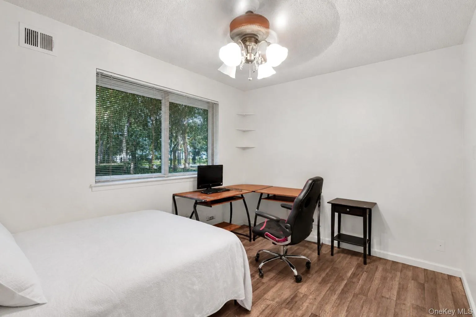 236 Springmeadow Drive, Islip, NY, 2 Bedrooms Bedrooms, 6 Rooms Rooms,1 BathroomBathrooms,Residential,For Rent,Springmeadow,0,1040917 236 Springmeadow Drive, Islip, NY, 2 Bedrooms Bedrooms, 6 Rooms Rooms,1 BathroomBathrooms,Residential,For Rent,Springmeadow,0,1040917