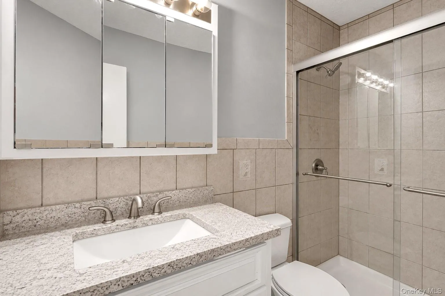 236 Springmeadow Drive, Islip, NY, 2 Bedrooms Bedrooms, 6 Rooms Rooms,1 BathroomBathrooms,Residential,For Rent,Springmeadow,0,1040917 236 Springmeadow Drive, Islip, NY, 2 Bedrooms Bedrooms, 6 Rooms Rooms,1 BathroomBathrooms,Residential,For Rent,Springmeadow,0,1040917