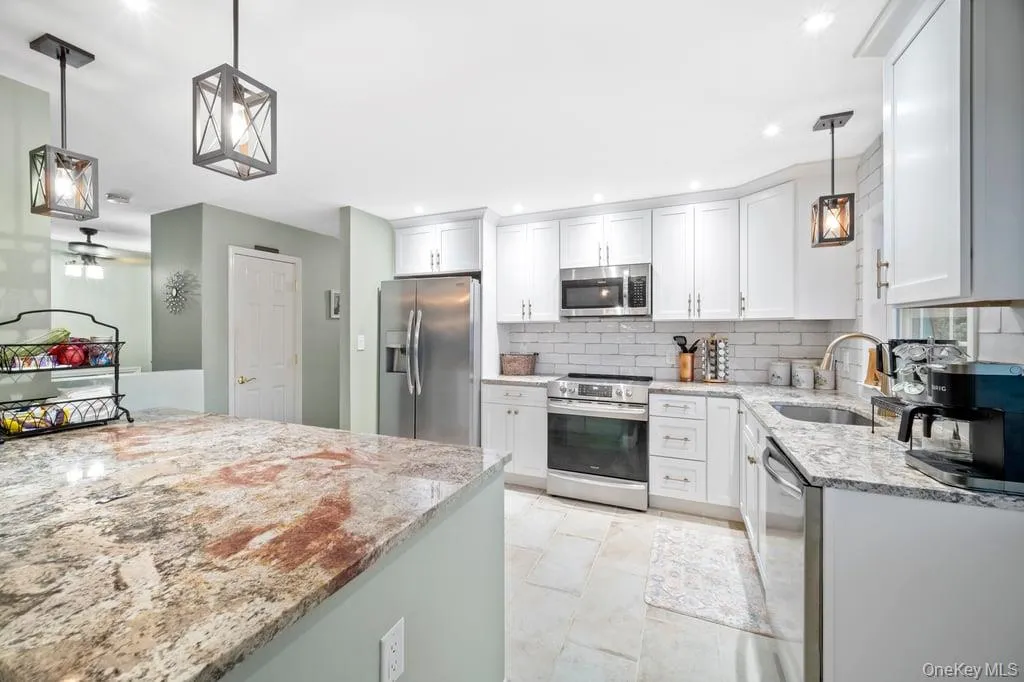 56 Riina Road, Mamakating, NY, 3 Bedrooms Bedrooms, 10 Rooms Rooms,1 BathroomBathrooms,Residential,For Rent,Riina,0,1040920 56 Riina Road, Mamakating, NY, 3 Bedrooms Bedrooms, 10 Rooms Rooms,1 BathroomBathrooms,Residential,For Rent,Riina,0,1040920