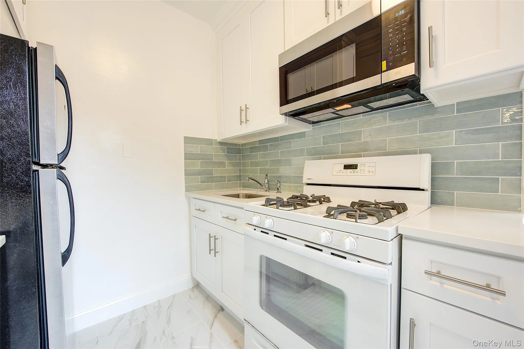 76-36 113th Street, New York, NY, 2 Bedrooms Bedrooms, 5 Rooms Rooms,1 BathroomBathrooms,Residential,For Rent,113th,0,1040921 76-36 113th Street, New York, NY, 2 Bedrooms Bedrooms, 5 Rooms Rooms,1 BathroomBathrooms,Residential,For Rent,113th,0,1040921