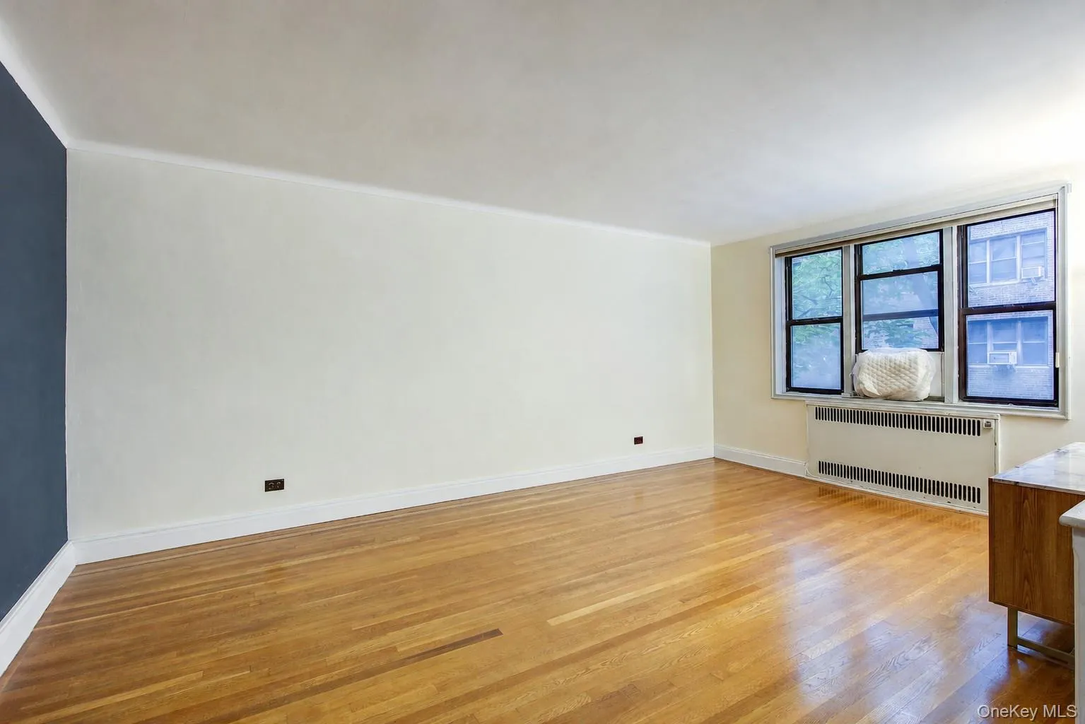 69-10 Yellowstone Boulevard, New York, NY, 1 Bedroom Bedrooms, 4 Rooms Rooms,1 BathroomBathrooms,Residential,For Rent,Yellowstone,0,1040922 69-10 Yellowstone Boulevard, New York, NY, 1 Bedroom Bedrooms, 4 Rooms Rooms,1 BathroomBathrooms,Residential,For Rent,Yellowstone,0,1040922