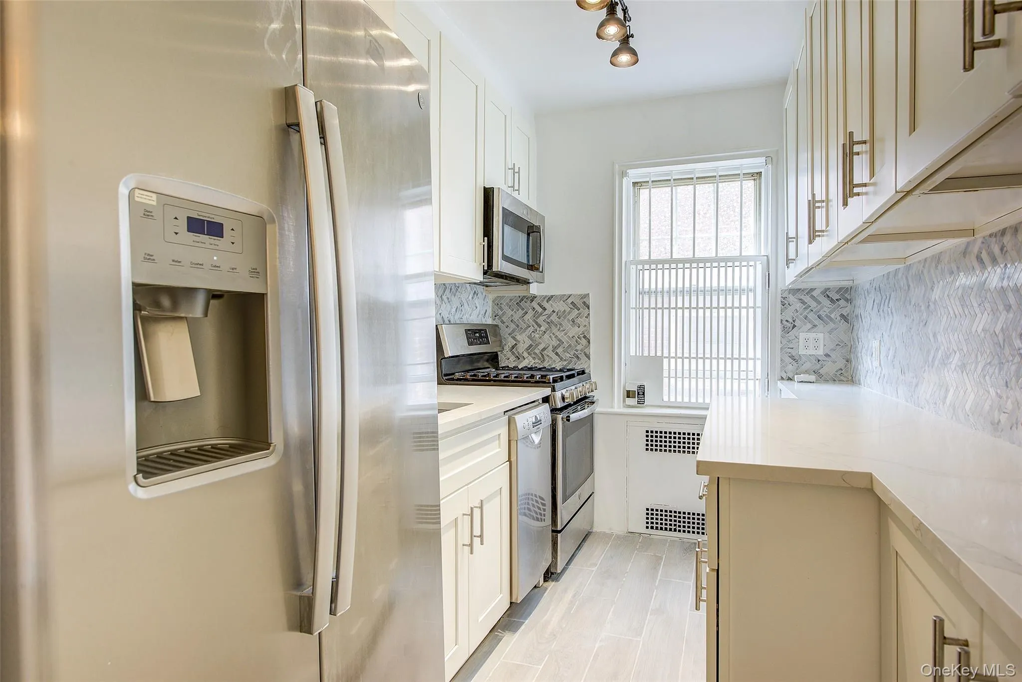76-35 113th Street, New York, NY, 2 Bedrooms Bedrooms, 5 Rooms Rooms,2 BathroomsBathrooms,Residential,For Rent,113th,0,1040925 76-35 113th Street, New York, NY, 2 Bedrooms Bedrooms, 5 Rooms Rooms,2 BathroomsBathrooms,Residential,For Rent,113th,0,1040925