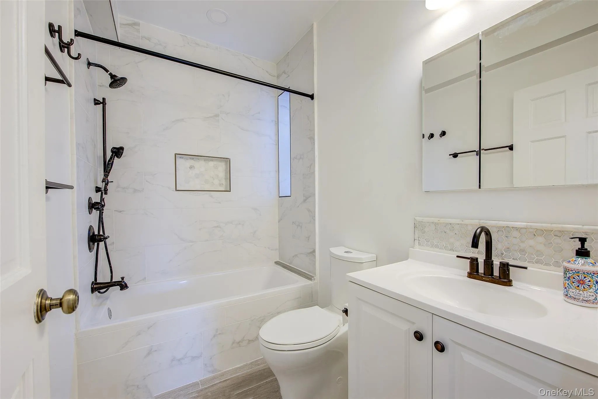 76-35 113th Street, New York, NY, 2 Bedrooms Bedrooms, 5 Rooms Rooms,2 BathroomsBathrooms,Residential,For Rent,113th,0,1040925 76-35 113th Street, New York, NY, 2 Bedrooms Bedrooms, 5 Rooms Rooms,2 BathroomsBathrooms,Residential,For Rent,113th,0,1040925
