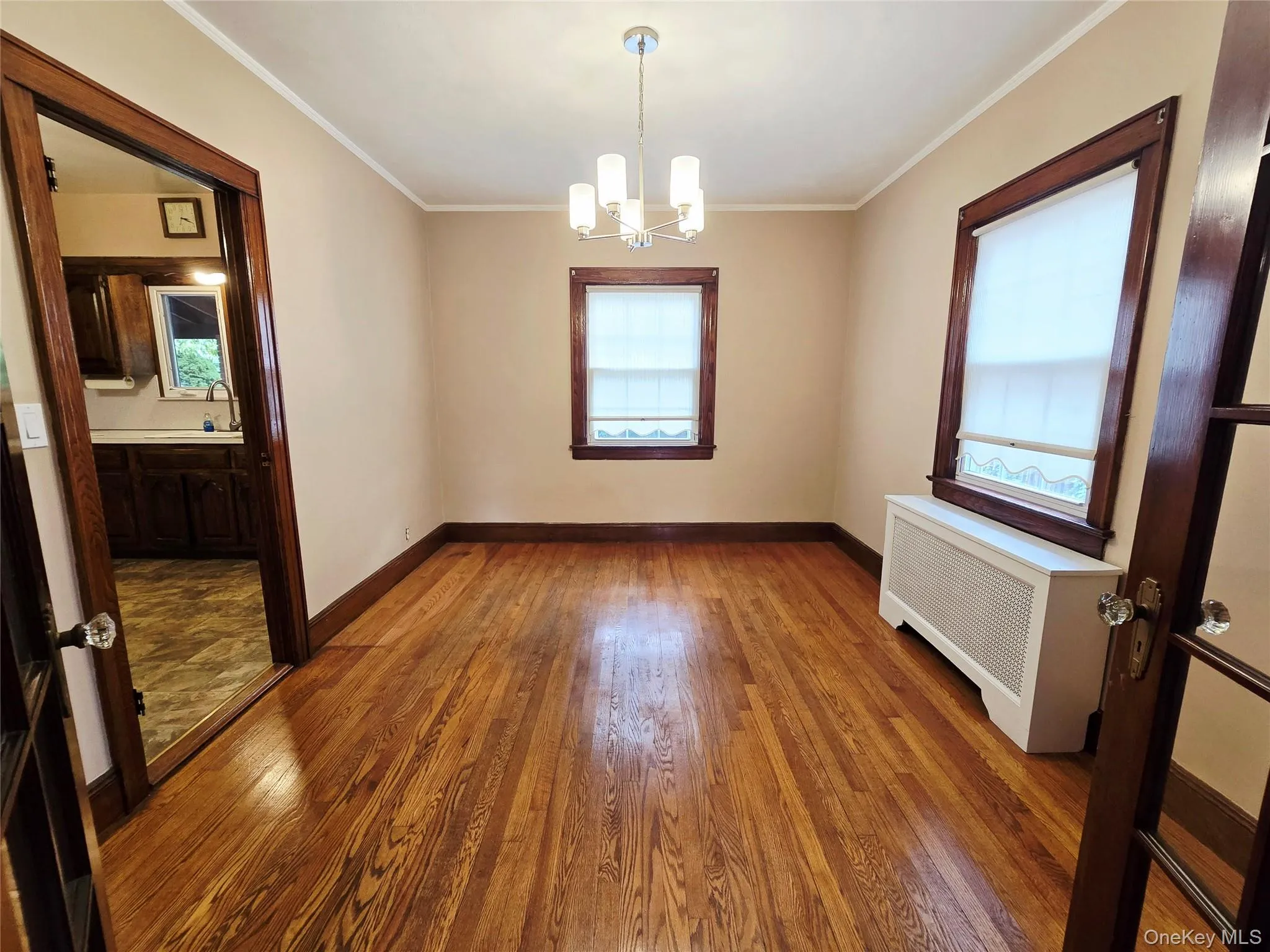 190 Bryant Avenue, North Hempstead, NY, 2 Bedrooms Bedrooms, 5 Rooms Rooms,1 BathroomBathrooms,Residential Lease,For Rent,Bryant,0,1040927 190 Bryant Avenue, North Hempstead, NY, 2 Bedrooms Bedrooms, 5 Rooms Rooms,1 BathroomBathrooms,Residential Lease,For Rent,Bryant,0,1040927