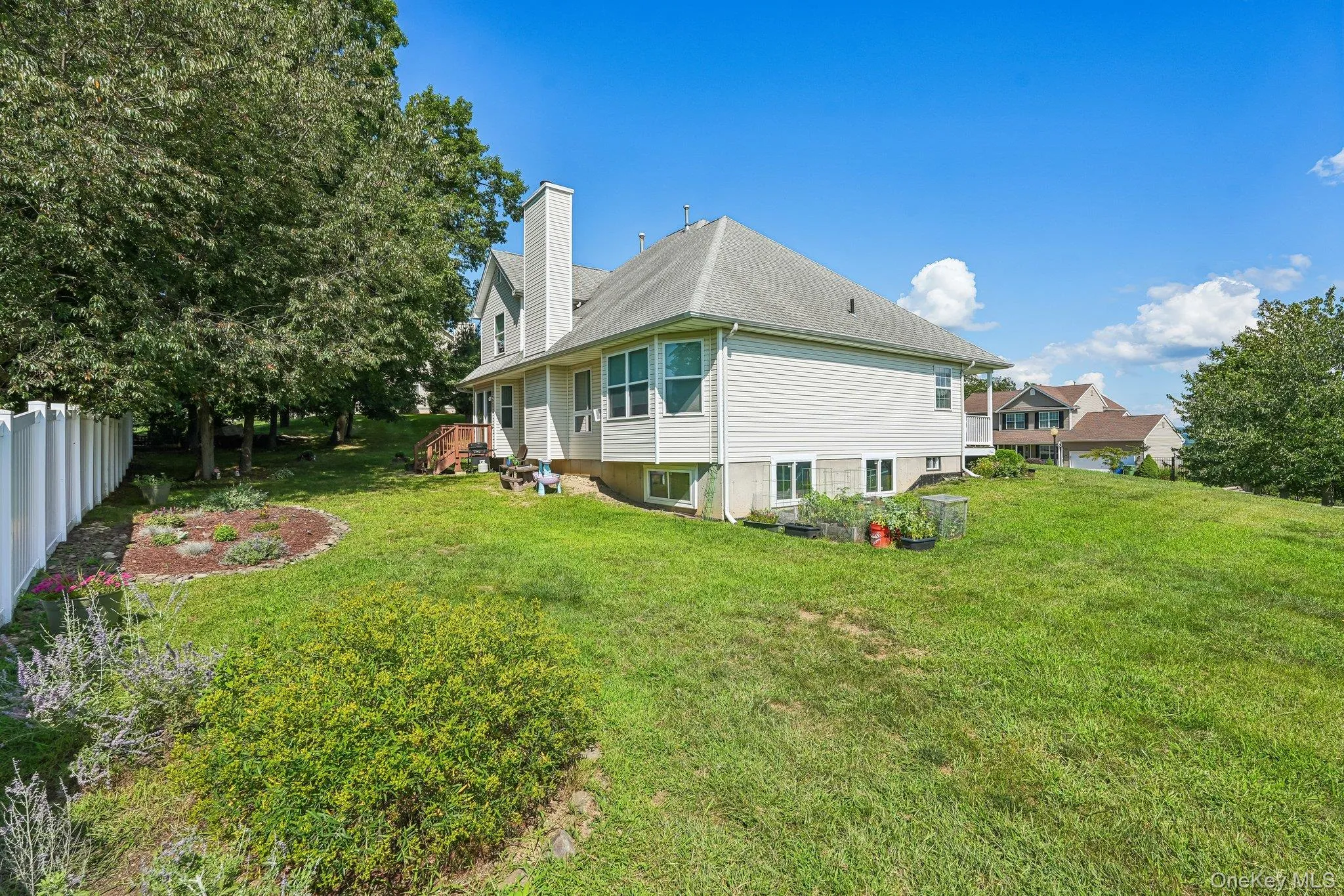 32 Maiden Lane, Goshen, NY, 4 Bedrooms Bedrooms, 7 Rooms Rooms,2 BathroomsBathrooms,Residential,For Rent,Maiden,0,1040928 32 Maiden Lane, Goshen, NY, 4 Bedrooms Bedrooms, 7 Rooms Rooms,2 BathroomsBathrooms,Residential,For Rent,Maiden,0,1040928