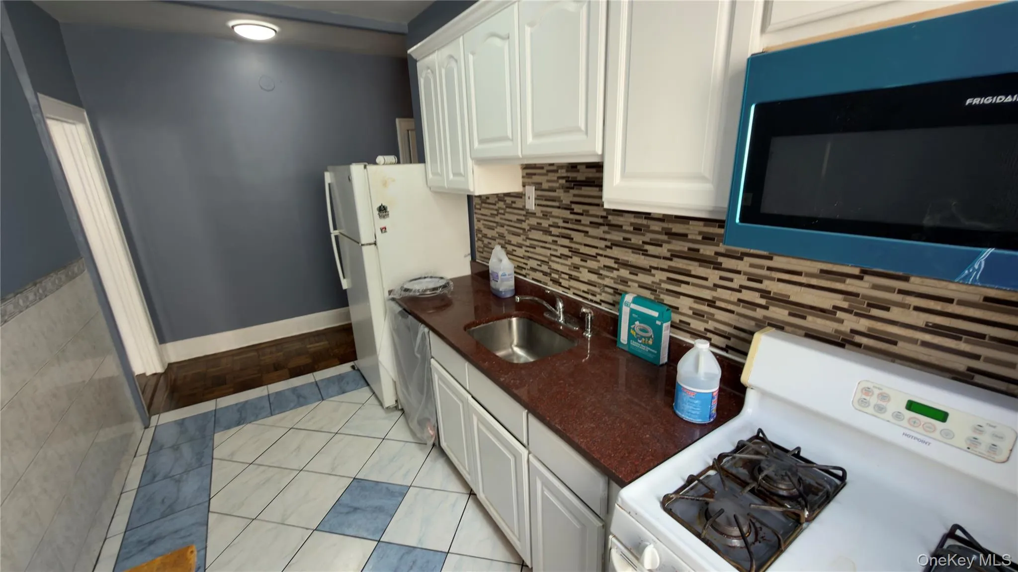 50-56 41st Street, New York, NY, 4 Bedroom Bedrooms, 5 Room Rooms,1 BathroomBathrooms,Residential Lease,For Rent,41st,0,1040929 50-56 41st Street, New York, NY, 4 Bedroom Bedrooms, 5 Room Rooms,1 BathroomBathrooms,Residential Lease,For Rent,41st,0,1040929