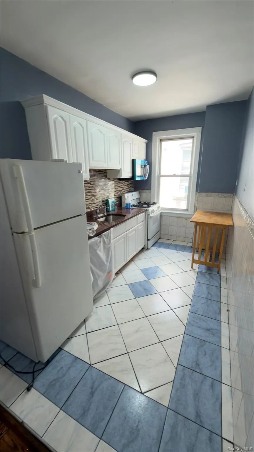 50-56 41st Street, New York, NY, 4 Bedroom Bedrooms, 5 Room Rooms,1 BathroomBathrooms,Residential Lease,For Rent,41st,0,1040929 50-56 41st Street, New York, NY, 4 Bedroom Bedrooms, 5 Room Rooms,1 BathroomBathrooms,Residential Lease,For Rent,41st,0,1040929