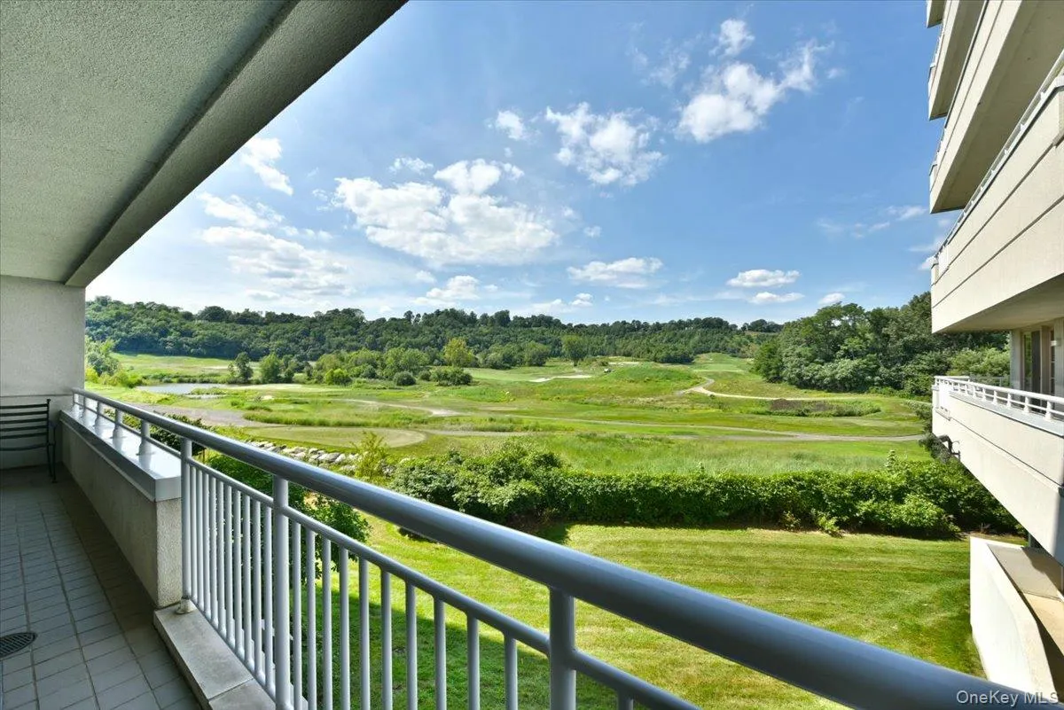 100 Harbor View Drive, North Hempstead, NY, 1 Bedroom Bedrooms, 4 Rooms Rooms,1 BathroomBathrooms,Residential,For Rent,Harbor View,0,1040936 100 Harbor View Drive, North Hempstead, NY, 1 Bedroom Bedrooms, 4 Rooms Rooms,1 BathroomBathrooms,Residential,For Rent,Harbor View,0,1040936