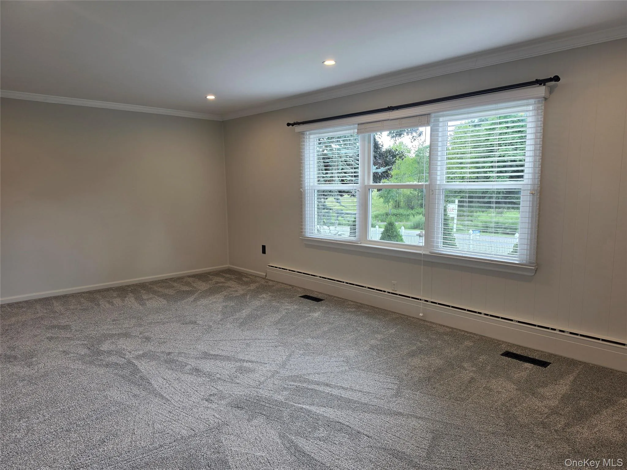 499 East Road, Plattekill, NY, 2 Bedrooms Bedrooms, 6 Rooms Rooms,1 BathroomBathrooms,Residential Lease,For Rent,East,0,1040939 499 East Road, Plattekill, NY, 2 Bedrooms Bedrooms, 6 Rooms Rooms,1 BathroomBathrooms,Residential Lease,For Rent,East,0,1040939