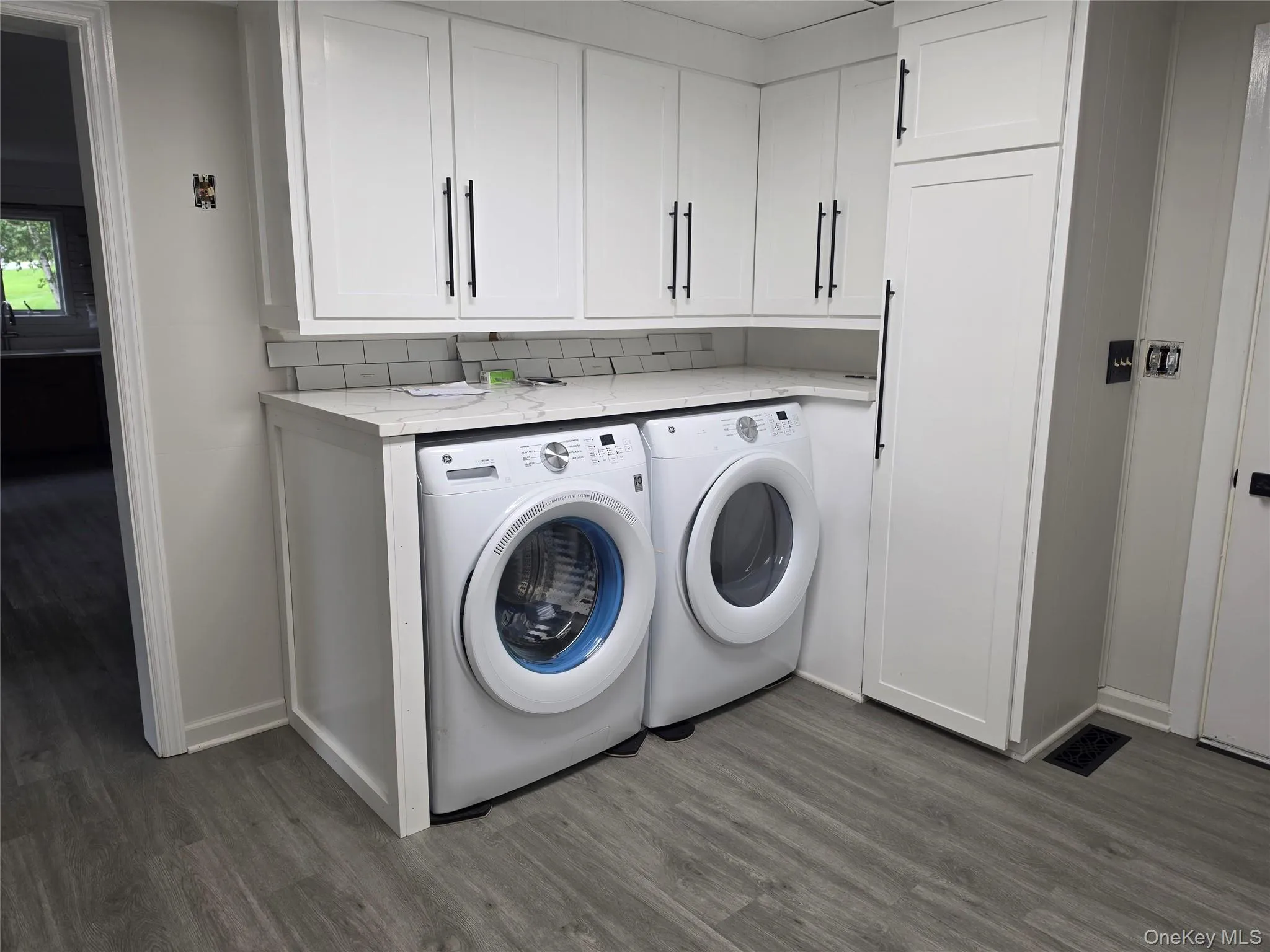 499 East Road, Plattekill, NY, 2 Bedrooms Bedrooms, 6 Rooms Rooms,1 BathroomBathrooms,Residential Lease,For Rent,East,0,1040939 499 East Road, Plattekill, NY, 2 Bedrooms Bedrooms, 6 Rooms Rooms,1 BathroomBathrooms,Residential Lease,For Rent,East,0,1040939
