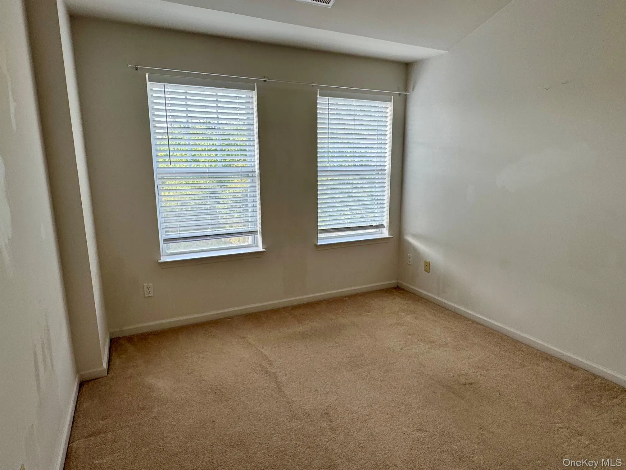 19 Putters Way, Wallkill, NY, 2 Bedrooms Bedrooms, 5 Rooms Rooms,2 BathroomsBathrooms,Residential Lease,For Rent,Putters,0,1040942 19 Putters Way, Wallkill, NY, 2 Bedrooms Bedrooms, 5 Rooms Rooms,2 BathroomsBathrooms,Residential Lease,For Rent,Putters,0,1040942