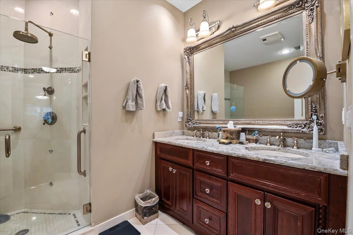 559 Bardini Drive, Huntington, NY, 3 Bedrooms Bedrooms, 8 Rooms Rooms,2 BathroomsBathrooms,Residential,For Rent,Bardini,0,1040943 559 Bardini Drive, Huntington, NY, 3 Bedrooms Bedrooms, 8 Rooms Rooms,2 BathroomsBathrooms,Residential,For Rent,Bardini,0,1040943