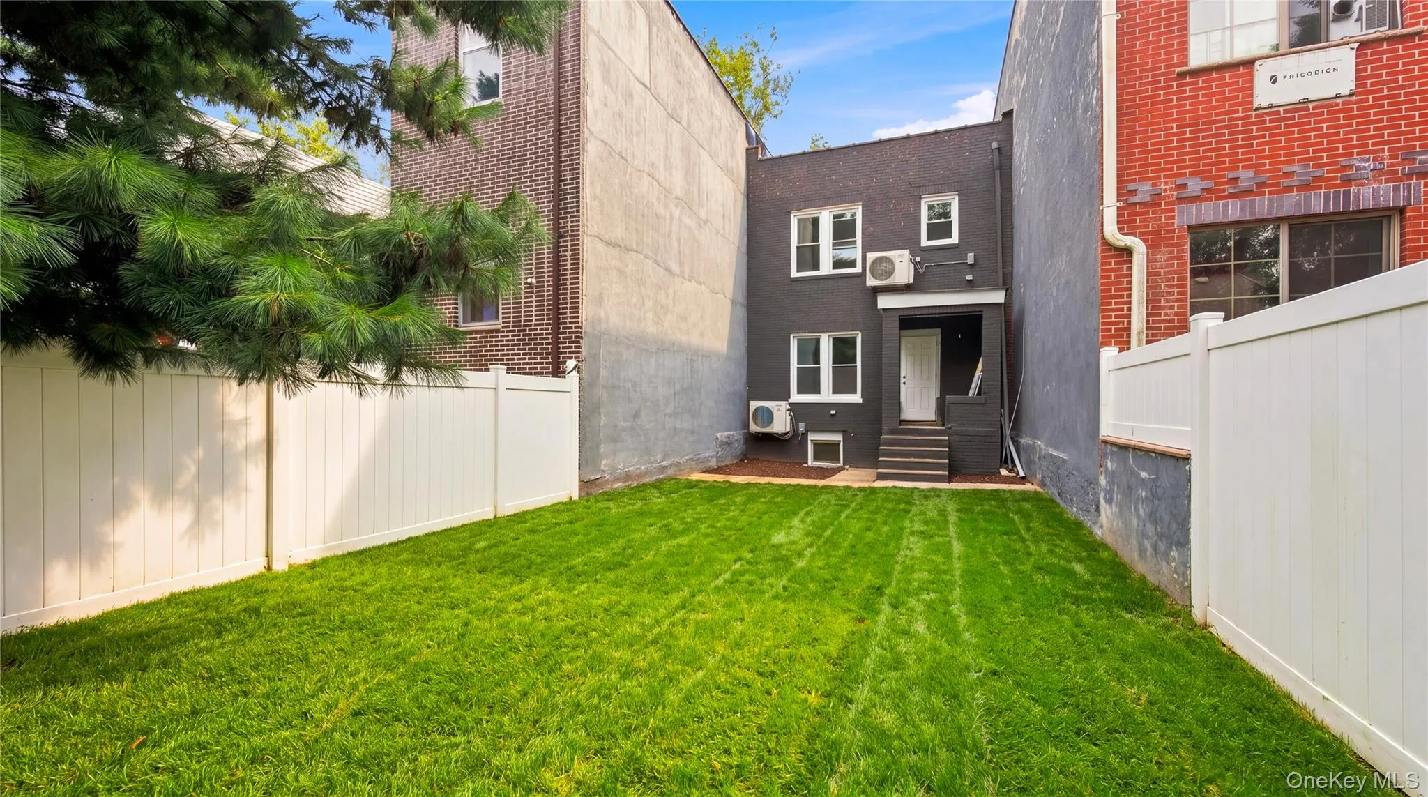 10817 35th Avenue, New York, NY, 4 Bedrooms Bedrooms, 11 Rooms Rooms,3 BathroomsBathrooms,Residential,For Rent,35th,0,1040944 10817 35th Avenue, New York, NY, 4 Bedrooms Bedrooms, 11 Rooms Rooms,3 BathroomsBathrooms,Residential,For Rent,35th,0,1040944