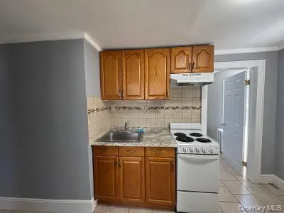 96 21st Street, Huntington, NY, 1 Bedroom Bedrooms, 4 Rooms Rooms,1 BathroomBathrooms,Residential Lease,For Rent,21st,0,1040947 96 21st Street, Huntington, NY, 1 Bedroom Bedrooms, 4 Rooms Rooms,1 BathroomBathrooms,Residential Lease,For Rent,21st,0,1040947