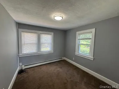 96 21st Street, Huntington, NY, 1 Bedroom Bedrooms, 4 Rooms Rooms,1 BathroomBathrooms,Residential Lease,For Rent,21st,0,1040947 96 21st Street, Huntington, NY, 1 Bedroom Bedrooms, 4 Rooms Rooms,1 BathroomBathrooms,Residential Lease,For Rent,21st,0,1040947