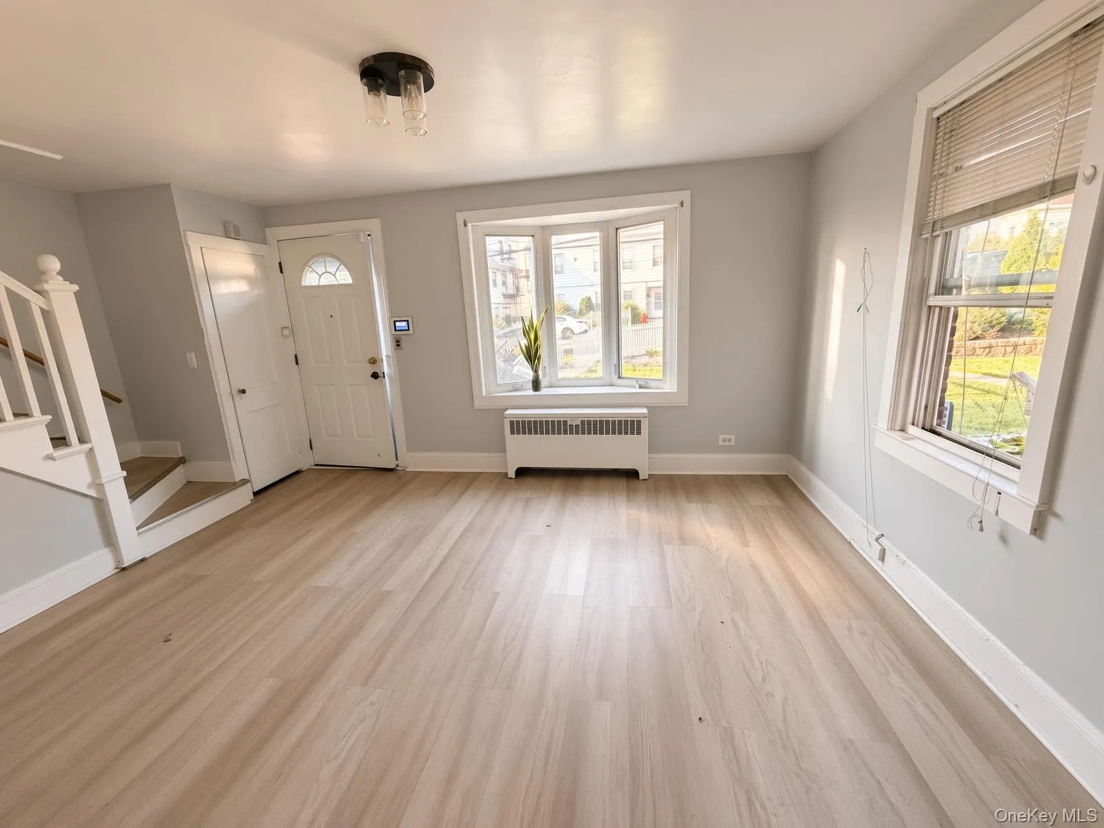 228 Roberts Avenue, Yonkers, NY, 2 Bedrooms Bedrooms, 5 Rooms Rooms,1 BathroomBathrooms,Residential Lease,For Rent,Roberts,0,1040950 228 Roberts Avenue, Yonkers, NY, 2 Bedrooms Bedrooms, 5 Rooms Rooms,1 BathroomBathrooms,Residential Lease,For Rent,Roberts,0,1040950