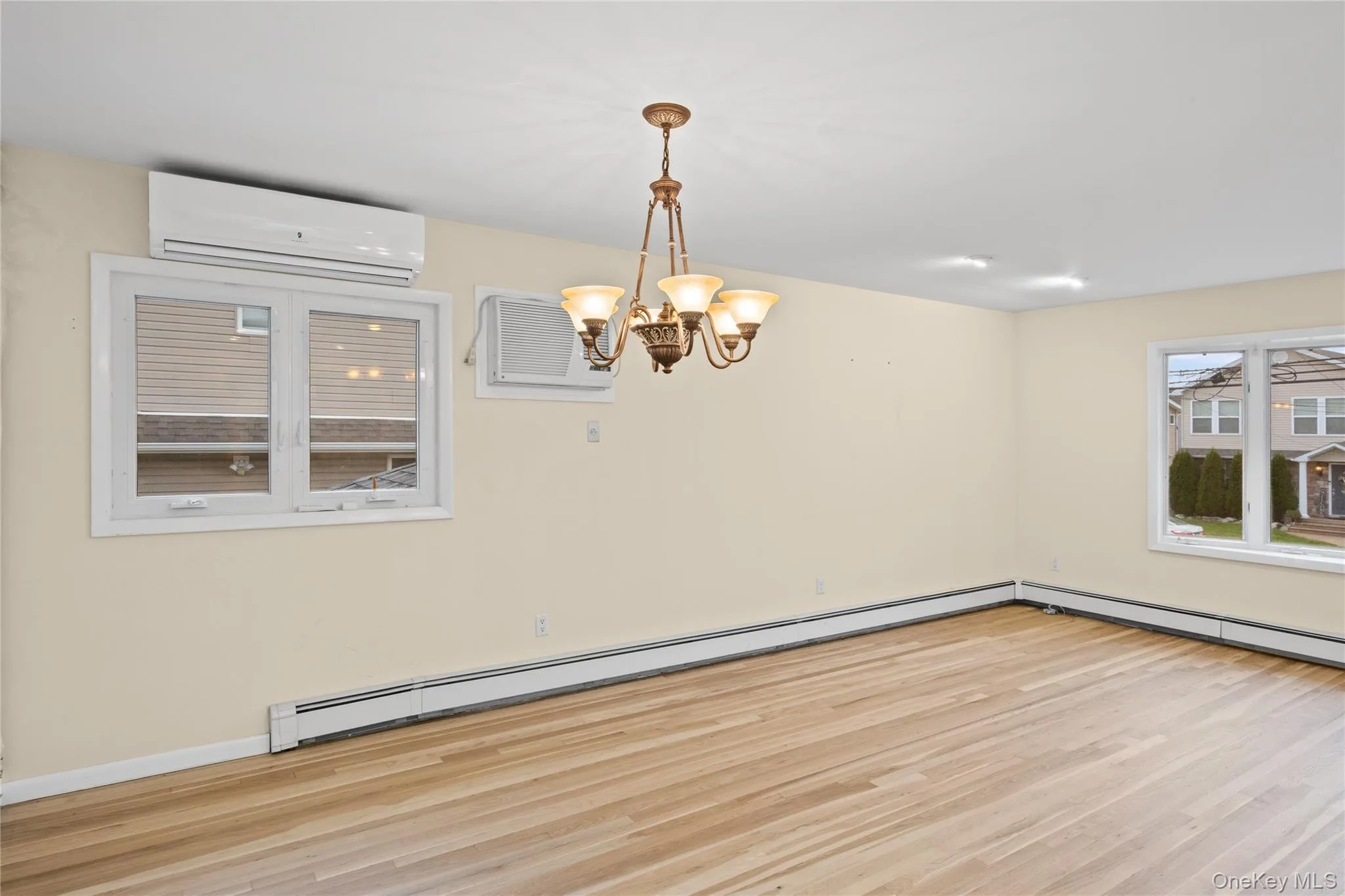 2470 Horace Court, Hempstead, NY, 4 Bedrooms Bedrooms, 6 Rooms Rooms,2 BathroomsBathrooms,Residential,For Rent,Horace,0,1040951 2470 Horace Court, Hempstead, NY, 4 Bedrooms Bedrooms, 6 Rooms Rooms,2 BathroomsBathrooms,Residential,For Rent,Horace,0,1040951