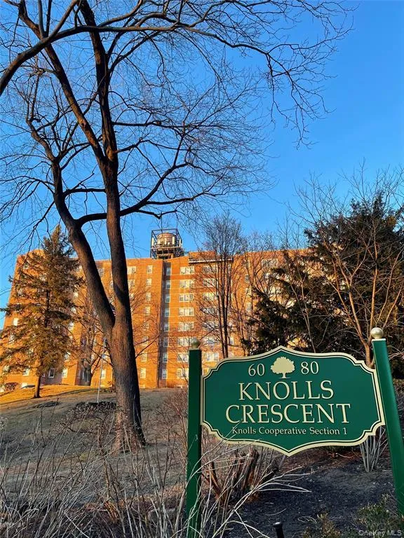 80 Knolls Crescent, New York, NY, 2 Bedrooms Bedrooms, 5 Rooms Rooms,1 BathroomBathrooms,Residential,For Rent,Knolls,0,1040953 80 Knolls Crescent, New York, NY, 2 Bedrooms Bedrooms, 5 Rooms Rooms,1 BathroomBathrooms,Residential,For Rent,Knolls,0,1040953