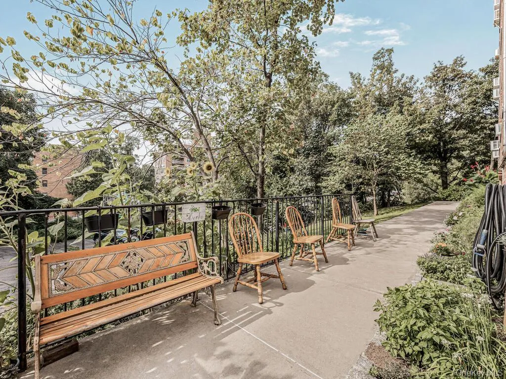 80 Knolls Crescent, New York, NY, 2 Bedrooms Bedrooms, 5 Rooms Rooms,1 BathroomBathrooms,Residential,For Rent,Knolls,0,1040953 80 Knolls Crescent, New York, NY, 2 Bedrooms Bedrooms, 5 Rooms Rooms,1 BathroomBathrooms,Residential,For Rent,Knolls,0,1040953