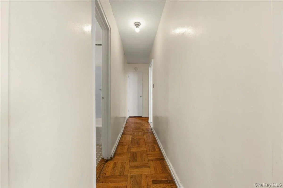 80 Knolls Crescent, New York, NY, 2 Bedrooms Bedrooms, 5 Rooms Rooms,1 BathroomBathrooms,Residential,For Rent,Knolls,0,1040953 80 Knolls Crescent, New York, NY, 2 Bedrooms Bedrooms, 5 Rooms Rooms,1 BathroomBathrooms,Residential,For Rent,Knolls,0,1040953
