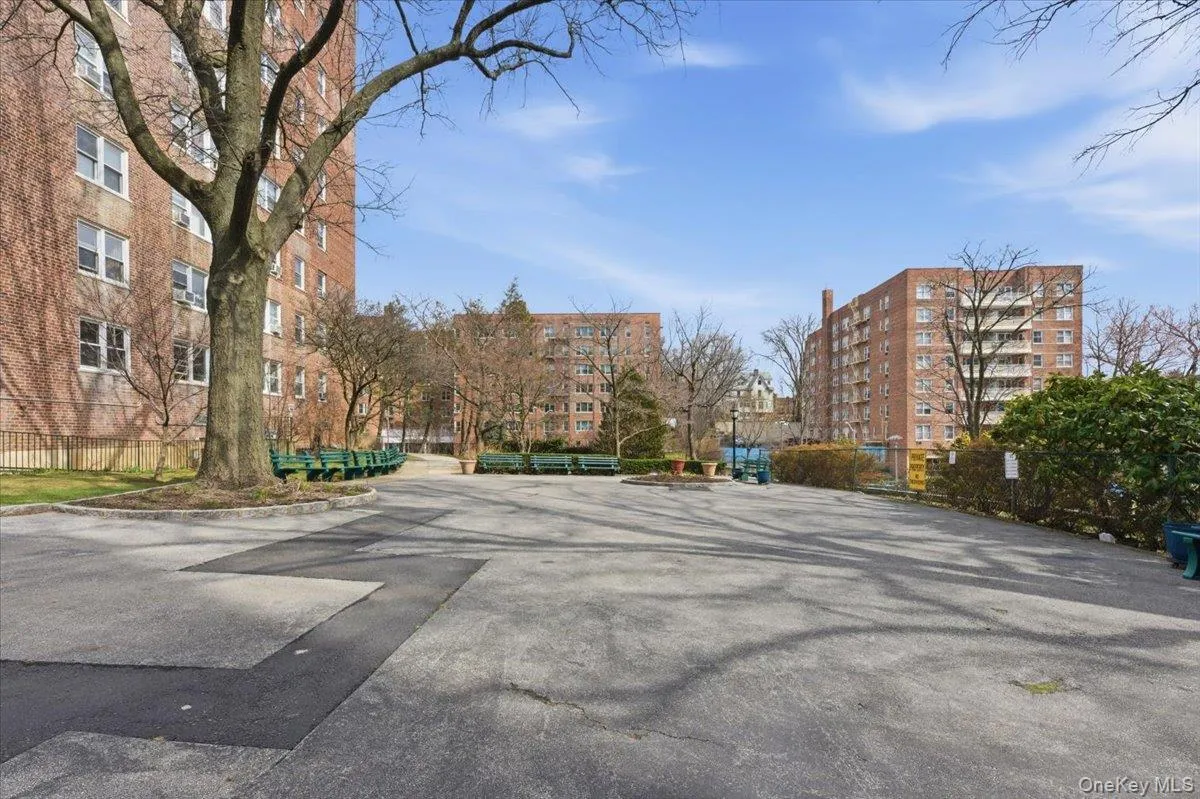 80 Knolls Crescent, New York, NY, 2 Bedrooms Bedrooms, 5 Rooms Rooms,1 BathroomBathrooms,Residential,For Rent,Knolls,0,1040953 80 Knolls Crescent, New York, NY, 2 Bedrooms Bedrooms, 5 Rooms Rooms,1 BathroomBathrooms,Residential,For Rent,Knolls,0,1040953