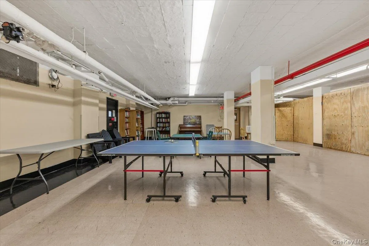 80 Knolls Crescent, New York, NY, 2 Bedrooms Bedrooms, 5 Rooms Rooms,1 BathroomBathrooms,Residential,For Rent,Knolls,0,1040953 80 Knolls Crescent, New York, NY, 2 Bedrooms Bedrooms, 5 Rooms Rooms,1 BathroomBathrooms,Residential,For Rent,Knolls,0,1040953