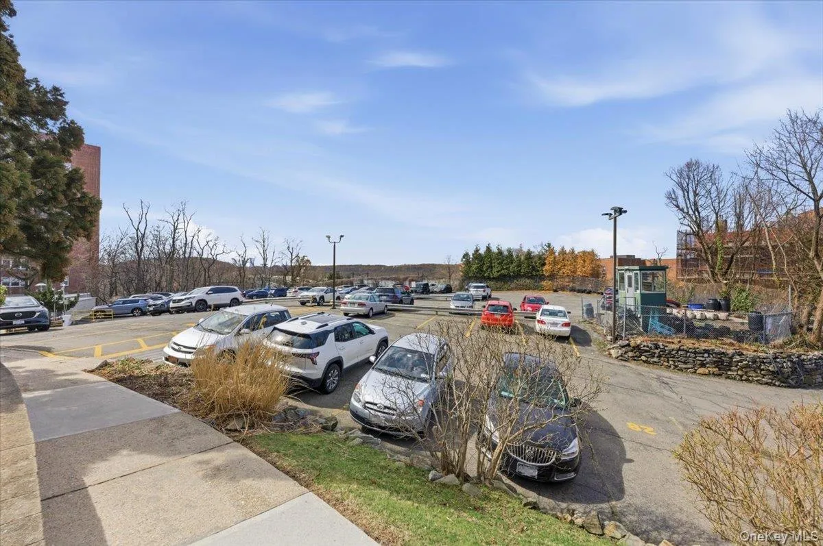 80 Knolls Crescent, New York, NY, 2 Bedrooms Bedrooms, 5 Rooms Rooms,1 BathroomBathrooms,Residential,For Rent,Knolls,0,1040953 80 Knolls Crescent, New York, NY, 2 Bedrooms Bedrooms, 5 Rooms Rooms,1 BathroomBathrooms,Residential,For Rent,Knolls,0,1040953