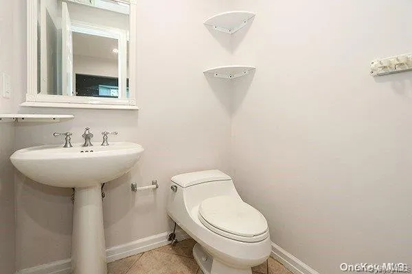 4a Nassau Drive, North Hempstead, NY, 5 Bedrooms Bedrooms, 10 Rooms Rooms,4 BathroomsBathrooms,Residential,For Rent,Nassau,0,1040957 4a Nassau Drive, North Hempstead, NY, 5 Bedrooms Bedrooms, 10 Rooms Rooms,4 BathroomsBathrooms,Residential,For Rent,Nassau,0,1040957