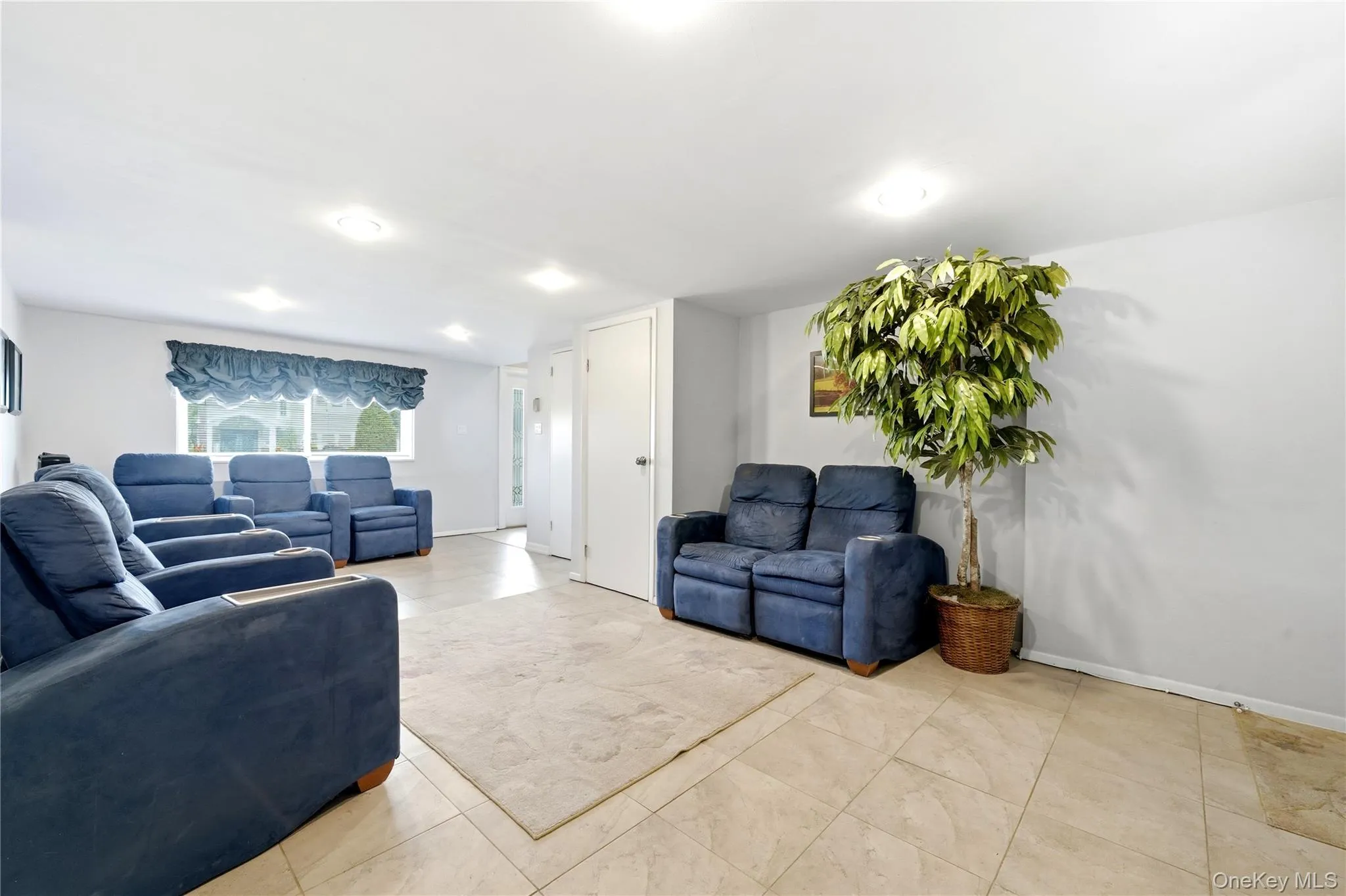 245 Seaford Avenue, Oyster Bay, NY, 3 Bedrooms Bedrooms, 8 Rooms Rooms,2 BathroomsBathrooms,Residential,For Rent,Seaford,0,1040960 245 Seaford Avenue, Oyster Bay, NY, 3 Bedrooms Bedrooms, 8 Rooms Rooms,2 BathroomsBathrooms,Residential,For Rent,Seaford,0,1040960
