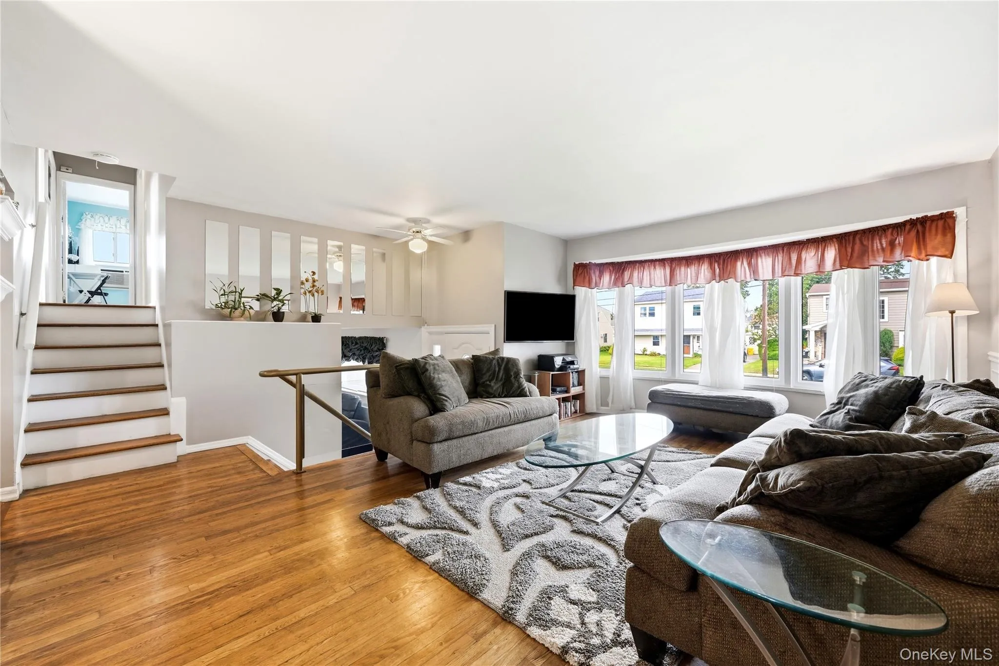 245 Seaford Avenue, Oyster Bay, NY, 3 Bedrooms Bedrooms, 8 Rooms Rooms,2 BathroomsBathrooms,Residential,For Rent,Seaford,0,1040960 245 Seaford Avenue, Oyster Bay, NY, 3 Bedrooms Bedrooms, 8 Rooms Rooms,2 BathroomsBathrooms,Residential,For Rent,Seaford,0,1040960