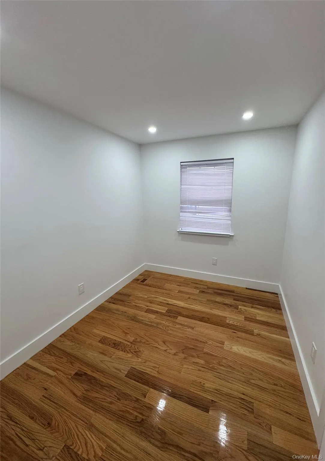 222-19 141st Avenue, New York, NY, 3 Bedroom Bedrooms, 5 Room Rooms,2 BathroomBathrooms,Residential Lease,For Rent,141st,0,1040962 222-19 141st Avenue, New York, NY, 3 Bedroom Bedrooms, 5 Room Rooms,2 BathroomBathrooms,Residential Lease,For Rent,141st,0,1040962