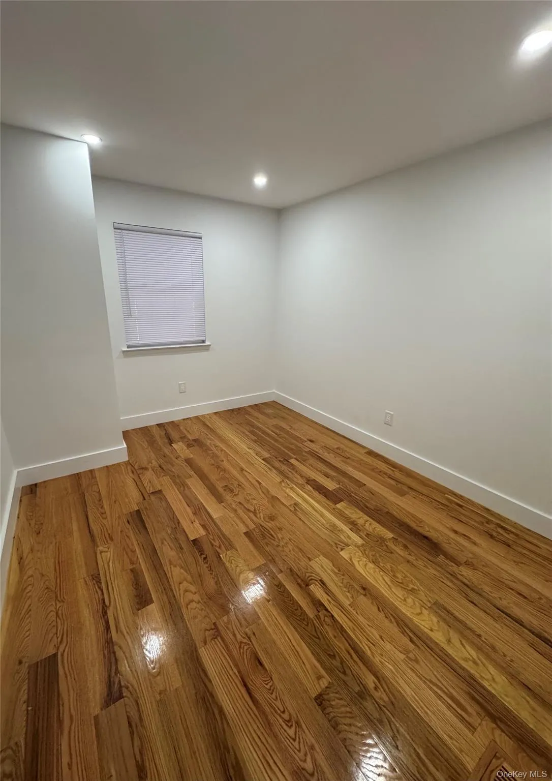 222-19 141st Avenue, New York, NY, 3 Bedroom Bedrooms, 5 Room Rooms,2 BathroomBathrooms,Residential Lease,For Rent,141st,0,1040962 222-19 141st Avenue, New York, NY, 3 Bedroom Bedrooms, 5 Room Rooms,2 BathroomBathrooms,Residential Lease,For Rent,141st,0,1040962