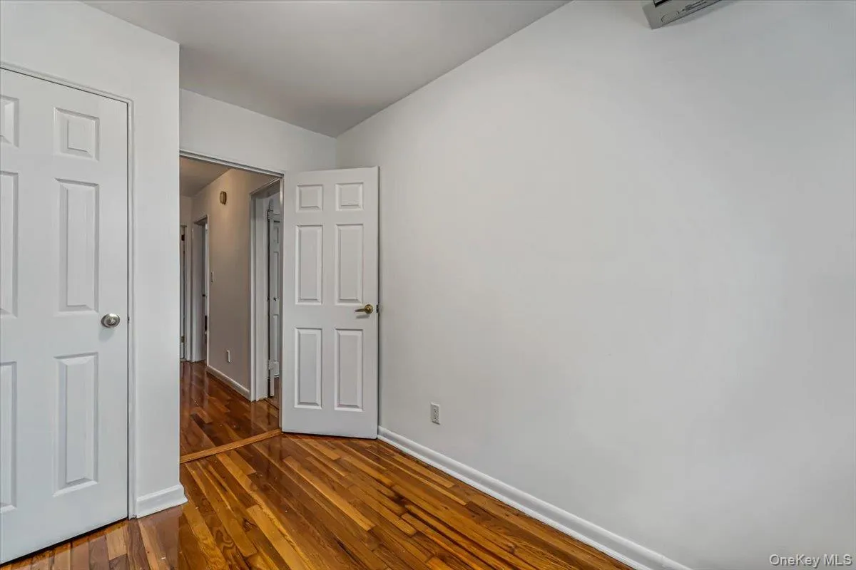 150-06 78th Road, New York, NY, 3 Bedrooms Bedrooms, 8 Rooms Rooms,1 BathroomBathrooms,Residential Lease,For Rent,78th,0,1040964 150-06 78th Road, New York, NY, 3 Bedrooms Bedrooms, 8 Rooms Rooms,1 BathroomBathrooms,Residential Lease,For Rent,78th,0,1040964